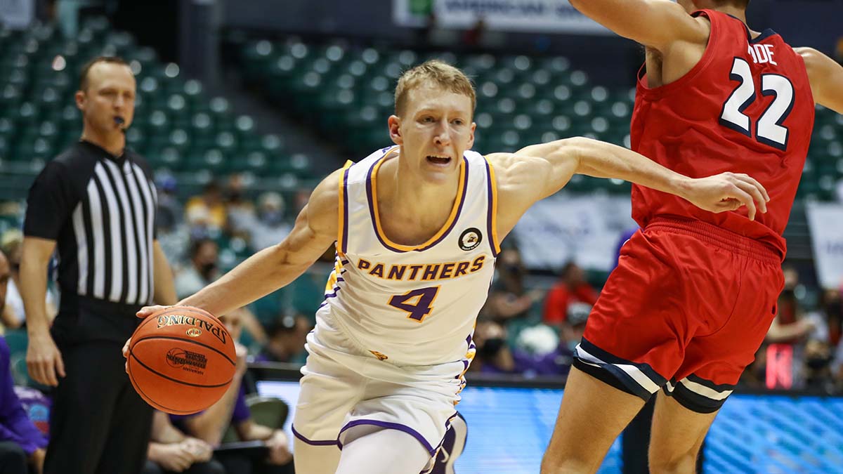Bradley vs. Northern Iowa College Basketball Odds, Pick, Prediction: Sharp Action Hits Missouri Valley Conference Matchup article feature image