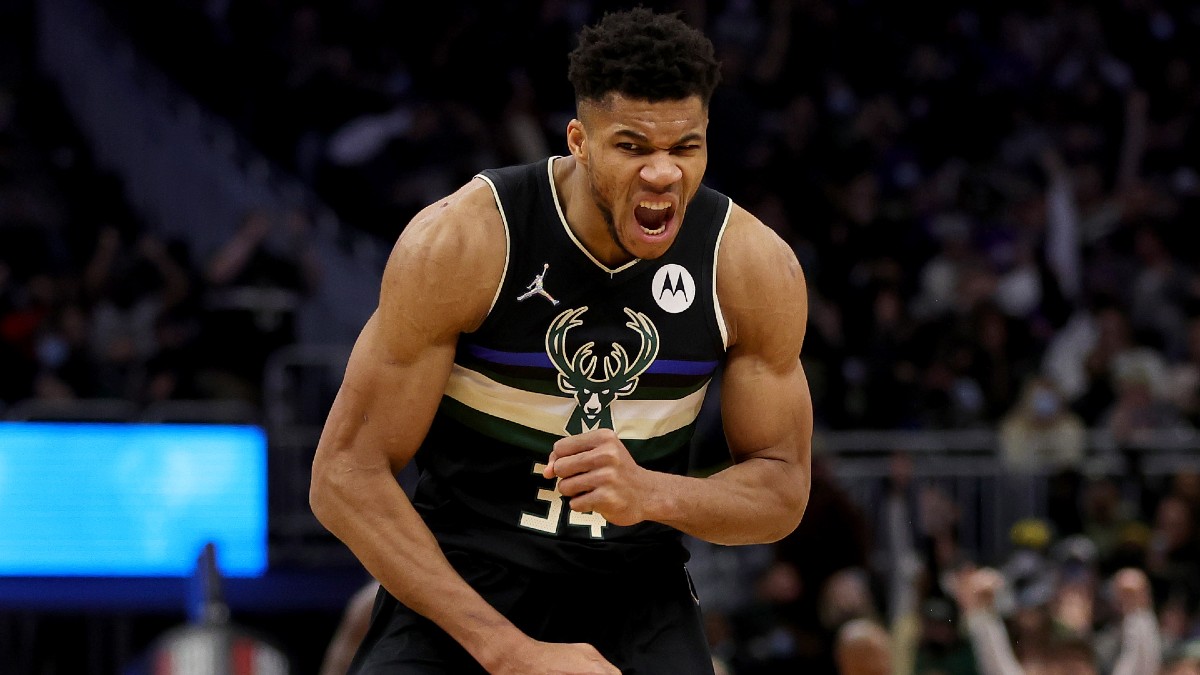 Thursday NBA Picks, Predictions: Where Smart Money is Headed for 3 Games, Including Bucks vs. Suns (Feb. 10) article feature image