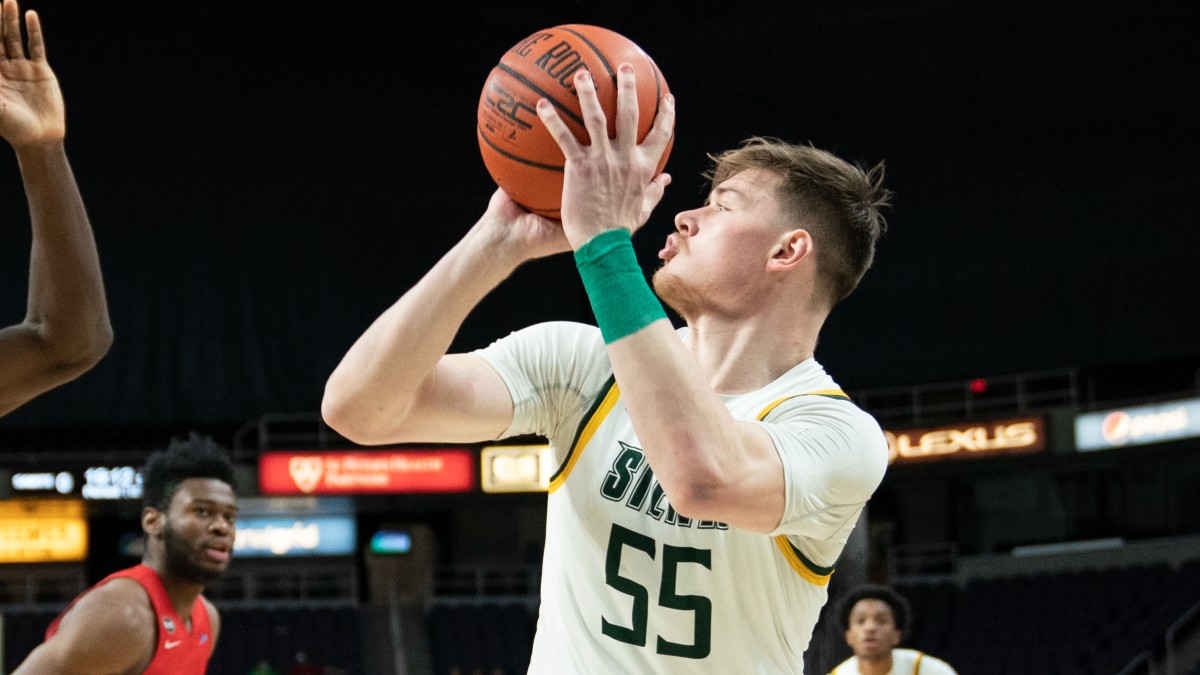 Siena vs. Rider Odds & Prediction: The Random Friday Night Basketball Game Sharps are Betting (Feb. 4) article feature image