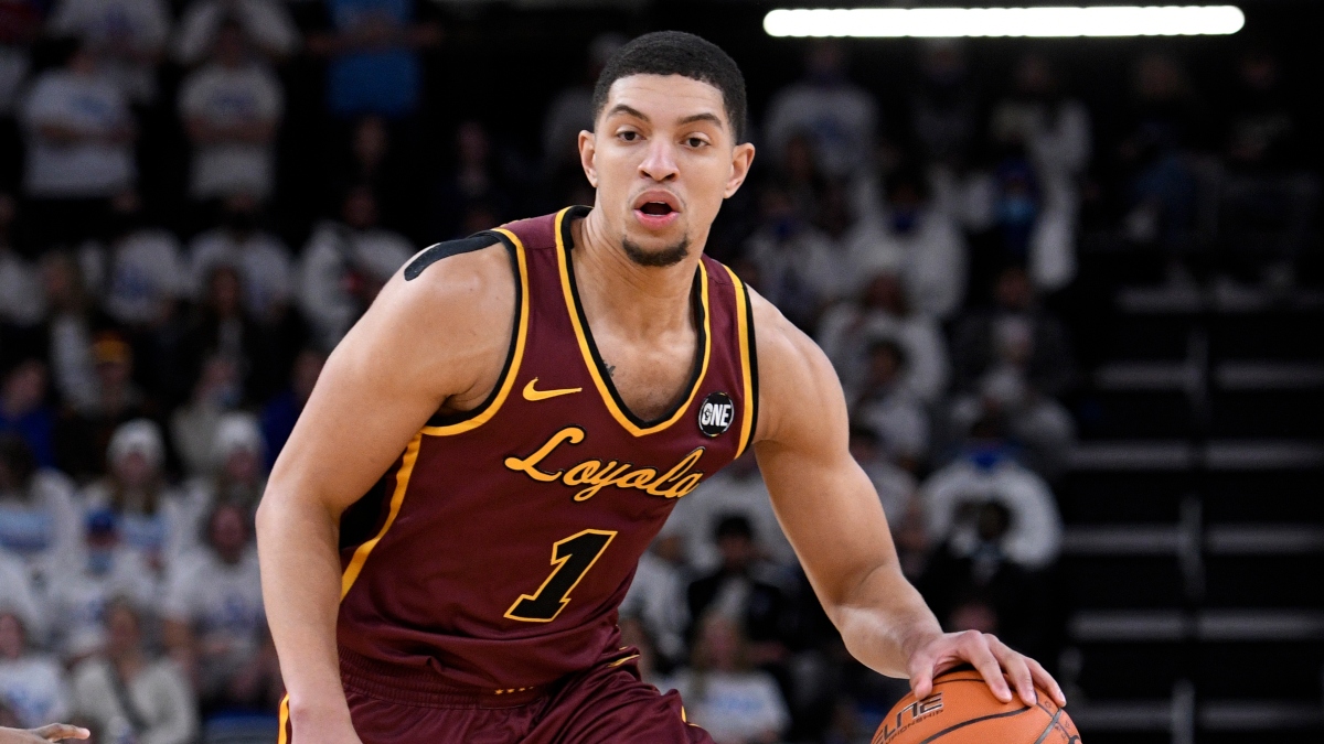 Friday College Basketball Odds, Picks, Predictions for Bradley vs. Loyola: Where Smart Money is Headed (Mar. 4) article feature image