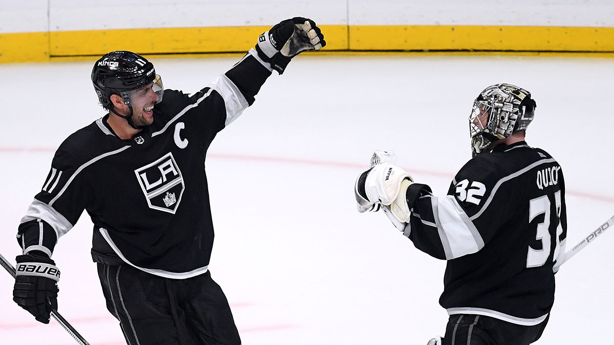 124 Wayne Simmonds Headshot Stock Photos, High-Res Pictures, and Images -  Getty Images