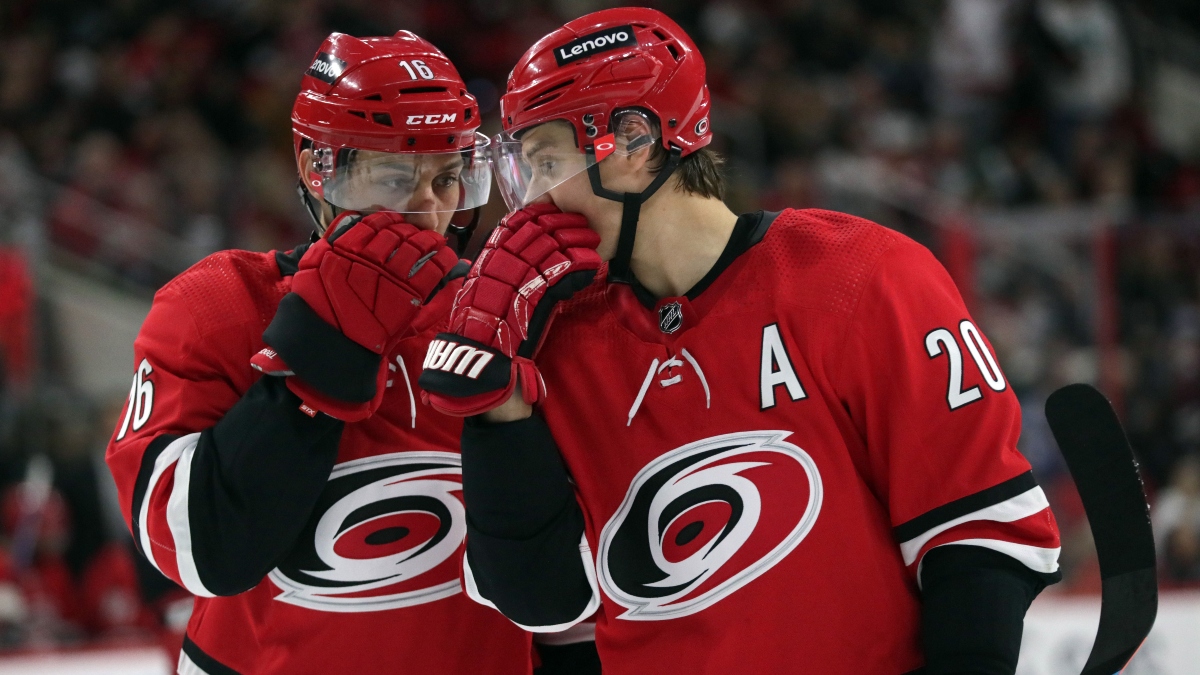 NHL Odds, Picks & Predictions for Flyers vs. Hurricanes: How Sharps, Experts Are Betting Saturday’s Game article feature image