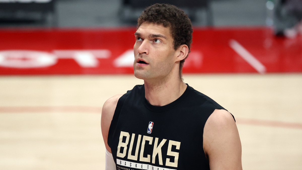 NBA Fantasy Waiver Pickups & Schedule (Week 21): Brook Lopez, Anfernee Simons Injury Pivots, More article feature image