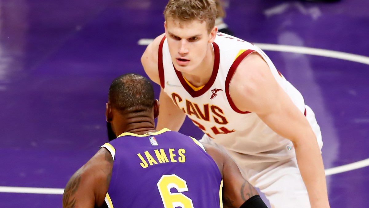 Monday NBA Odds, Betting Trends: Lakers vs. Cavaliers, 76ers vs. Heat Among Most Popular Public Picks article feature image