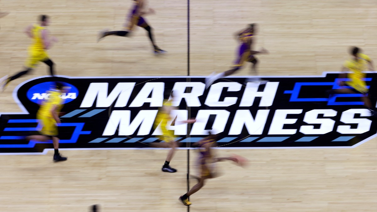2022 NCAA Tournament Bracket Picks: Our Bettors Debate Their March Madness Predictions article feature image