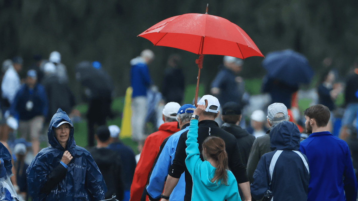 2022 PLAYERS Championship Weather Forecast: Play Suspended Friday With First Round Set for Saturday Finish article feature image