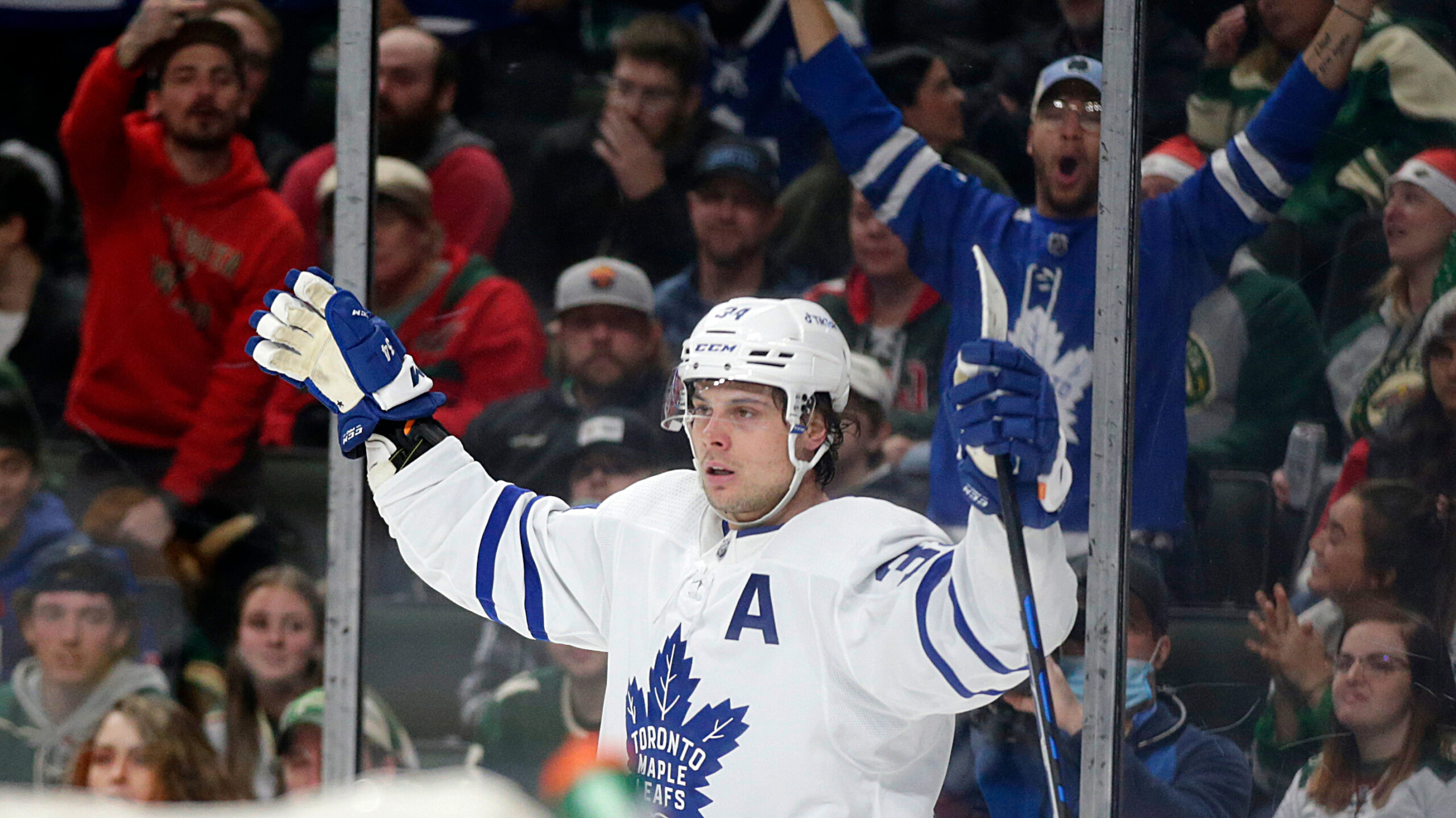 Maple Leafs vs. Coyotes: Can Toronto Cover in Arizona? article feature image