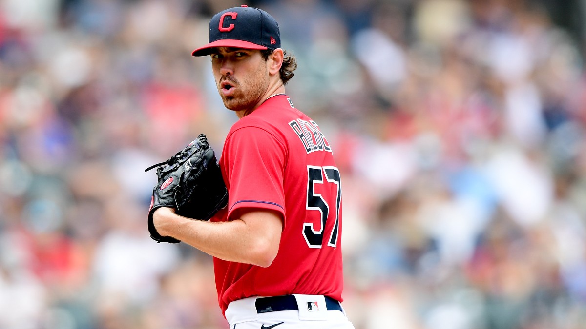 MLB Bettor’s Notebook: Pitcher Workload Trends, Shane Bieber’s Spin Rate and Injuries Woes in Chicago article feature image