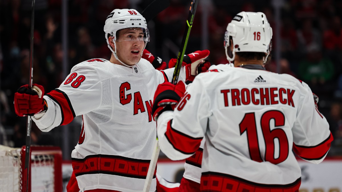 Wild vs. Hurricanes NHL Odds, Picks, Predictions: Offenses Have Edge (April 2) article feature image