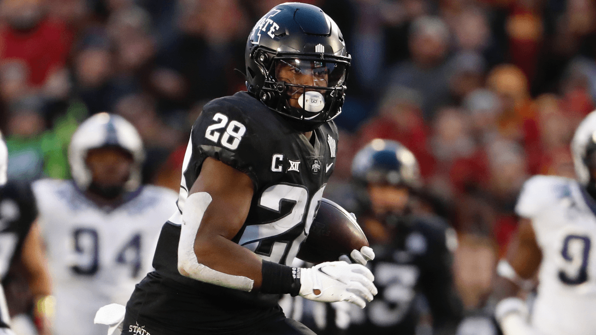 NFL Draft Odds: Why Running Backs are Almost Non-Existent in First-Round Conversations article feature image