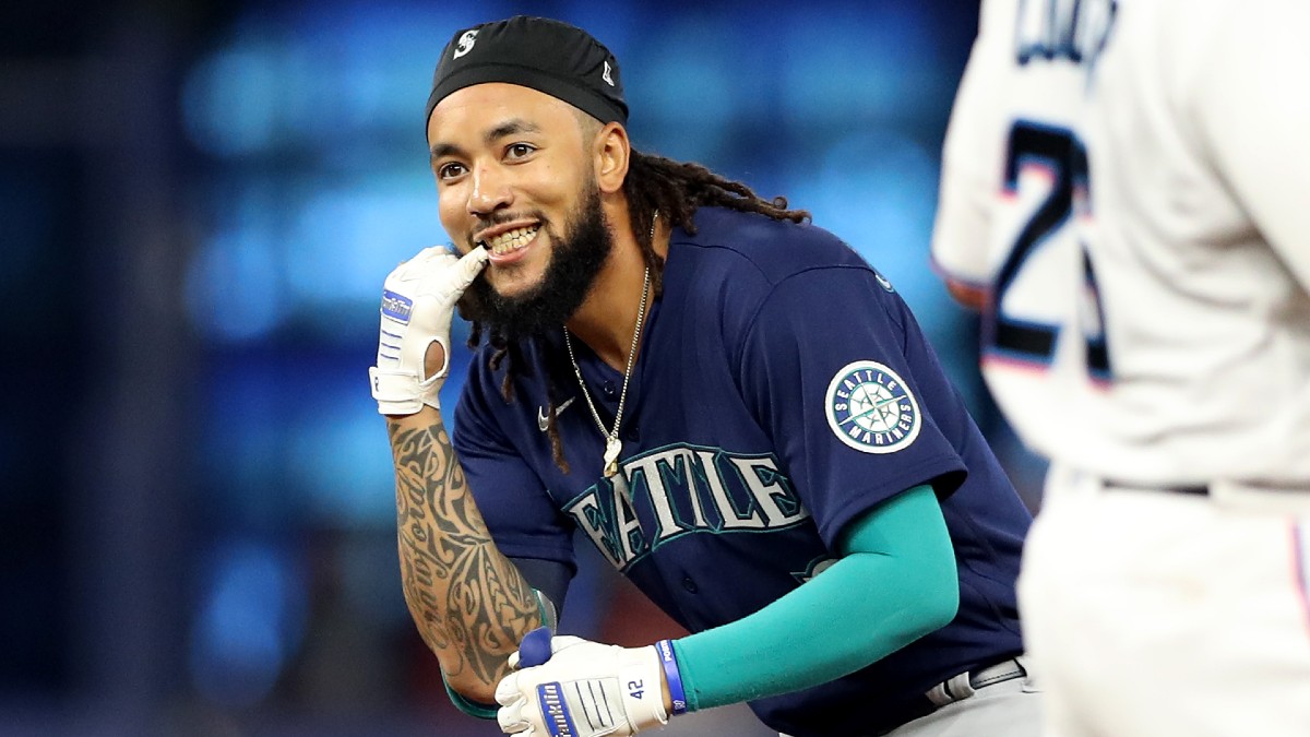 MLB Playoffs Odds, Picks, Best Bets for ALDS Game 2 Mariners vs Astros article feature image