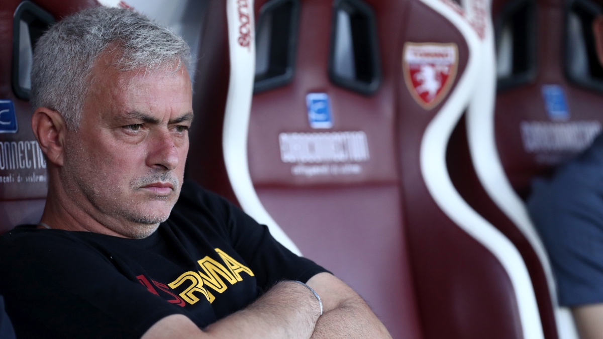 Thursday Europa Conference League Final Betting Odds, Picks, Preview, Predictions, Best Bets: Can Jose Mourinho, Roma Down Feyenoord Rotterdam In Title Match? article feature image