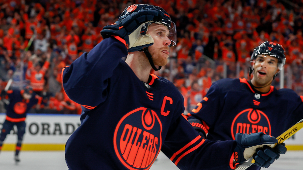 NHL PrizePicks Player Props: Value on Connor McDavid, Darcy Kuemper & More on Tuesday article feature image