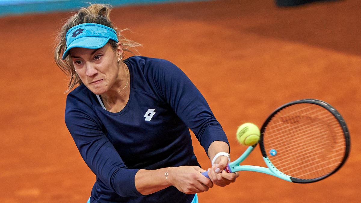 Monday French Open Predictions, Analysis: Bet Kovinic as a Big Underdog (May 23) article feature image