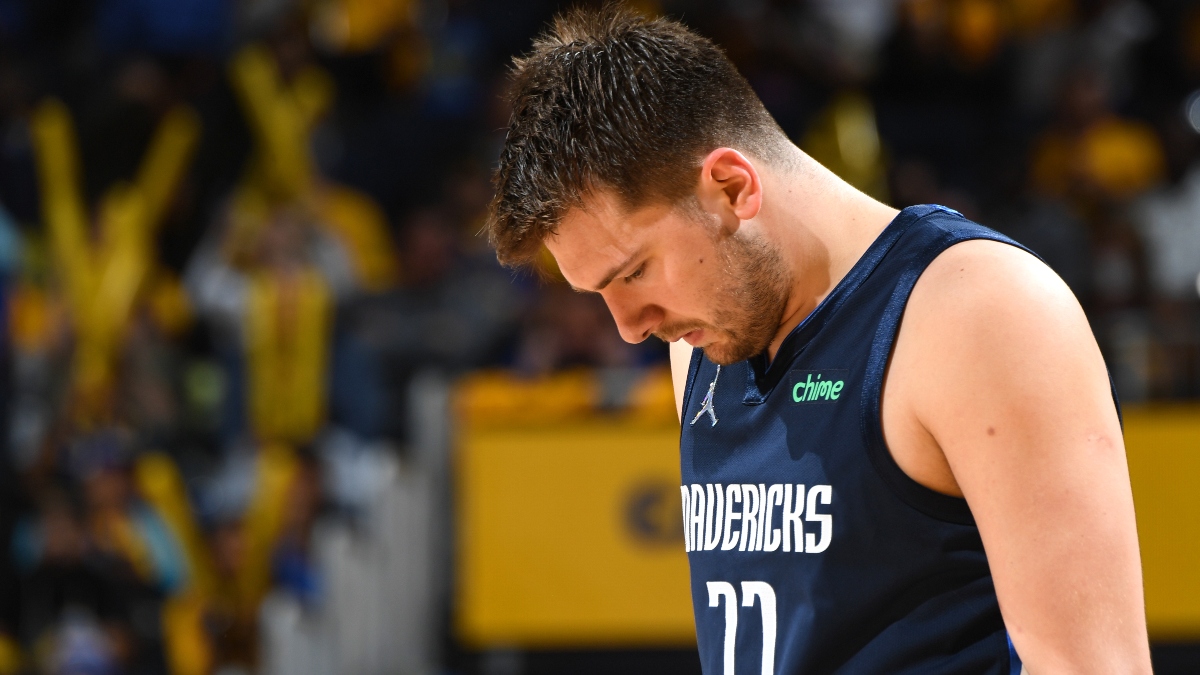 Saturday NBA Odds & Picks: Sharps Betting Totals For Grizzlies vs. Mavericks, Clippers vs. Kings article feature image