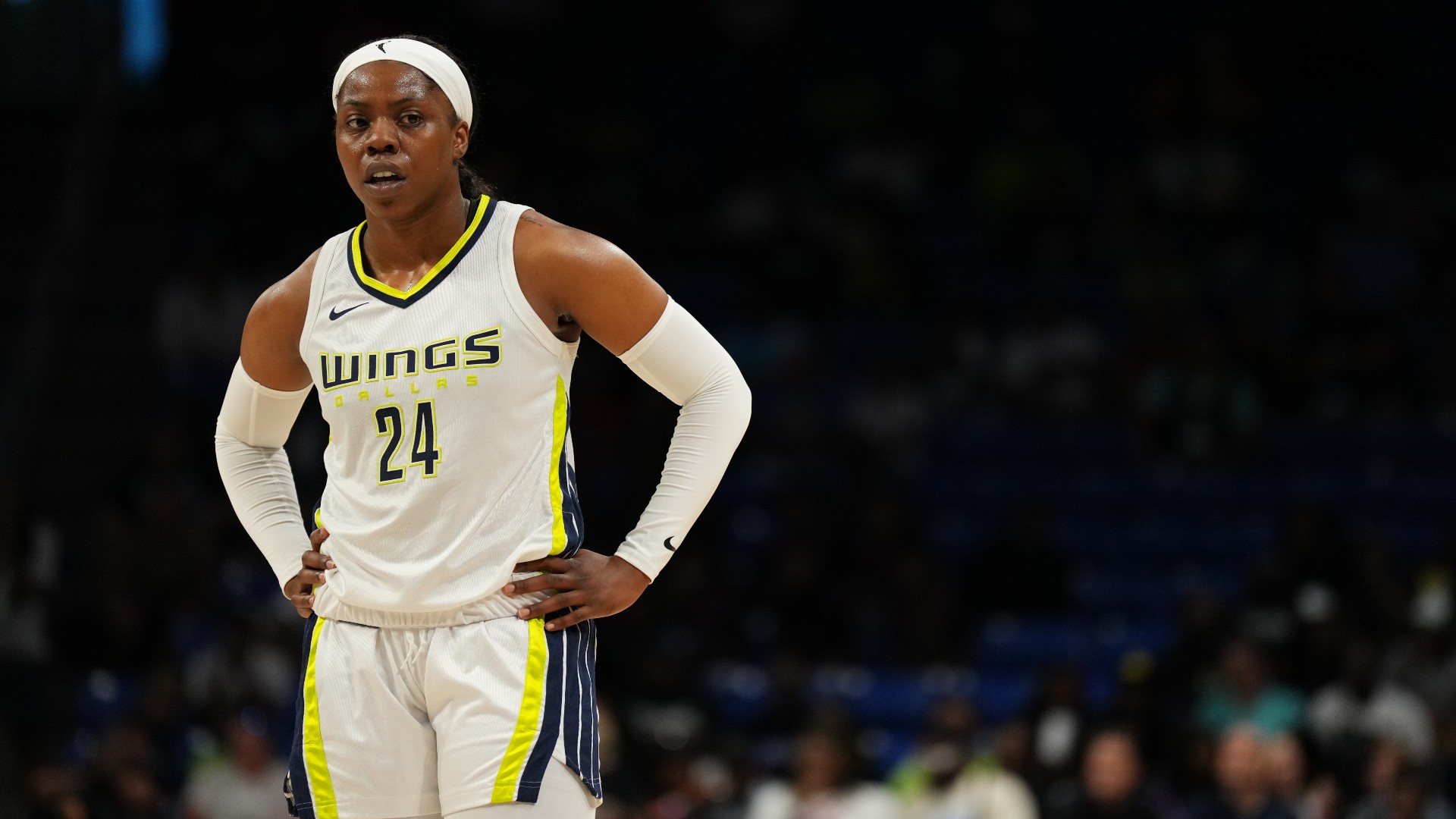 WNBA Odds, Picks, Previews & Predictions: Best Bets for Tuesday’s Slate, Featuring Wings vs. Sky (August 2) article feature image
