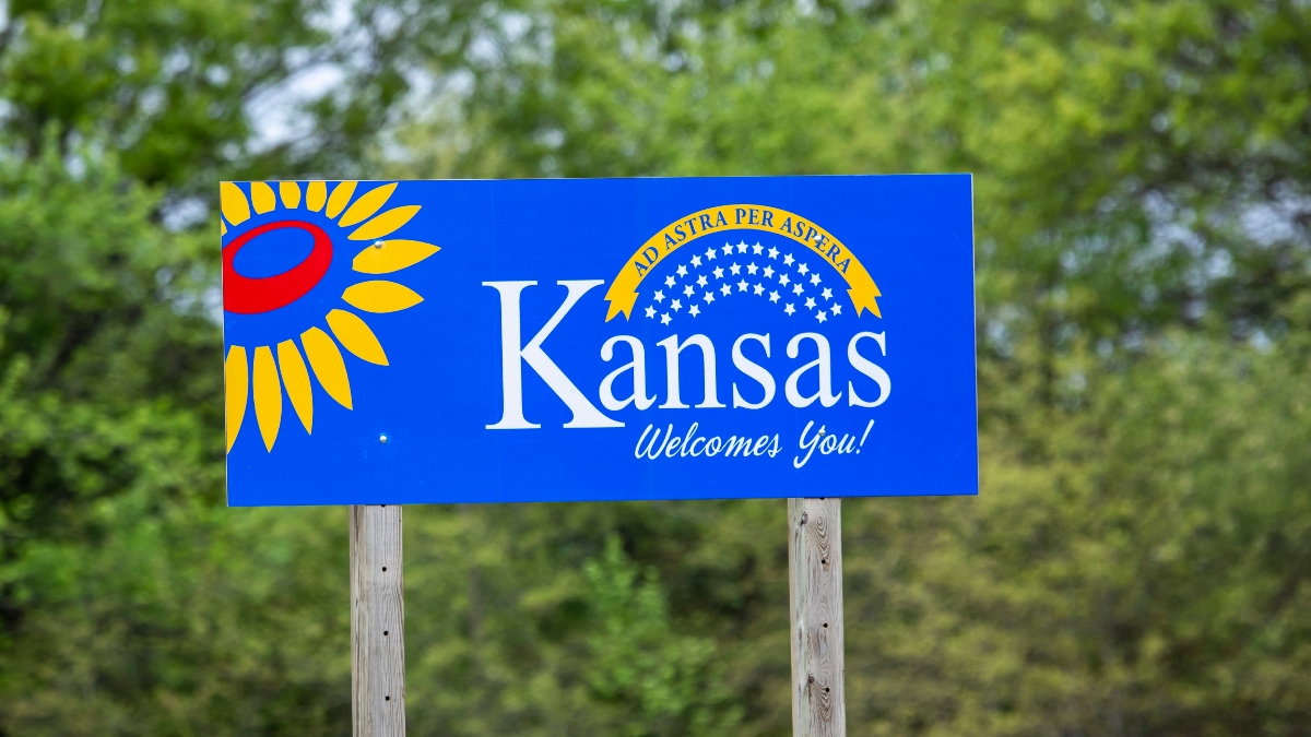 Kansas to “Soft Launch” Online Sports Betting on September 1, Full Launch Coming September 8 article feature image