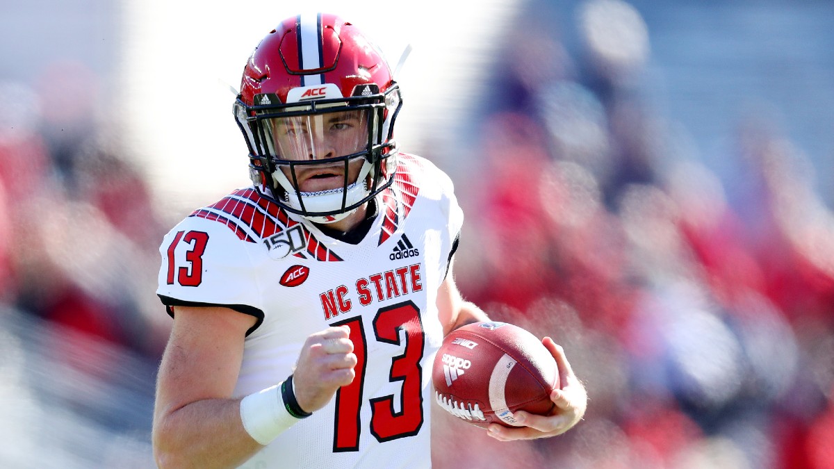 College Football Pace Report: 3 Over/Unders to Bet in Week 1, Including NC State vs. East Carolina article feature image