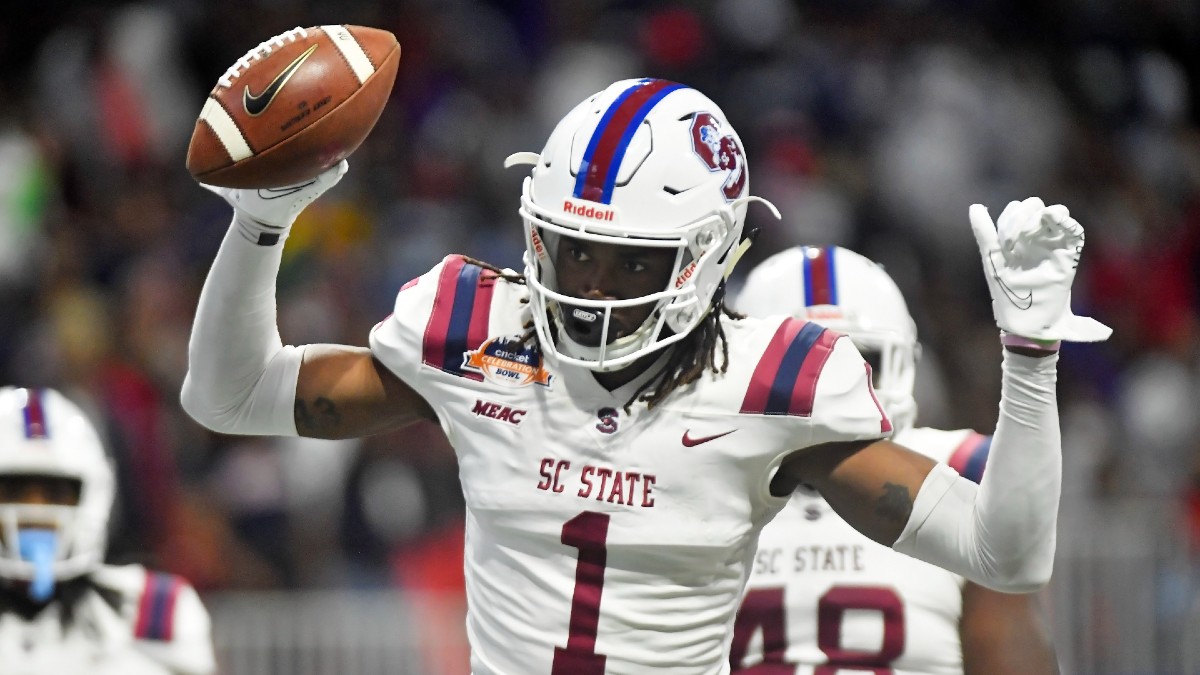 South Carolina State vs. UCF Odds, Picks: How to Bet This Thursday College Football Clash article feature image