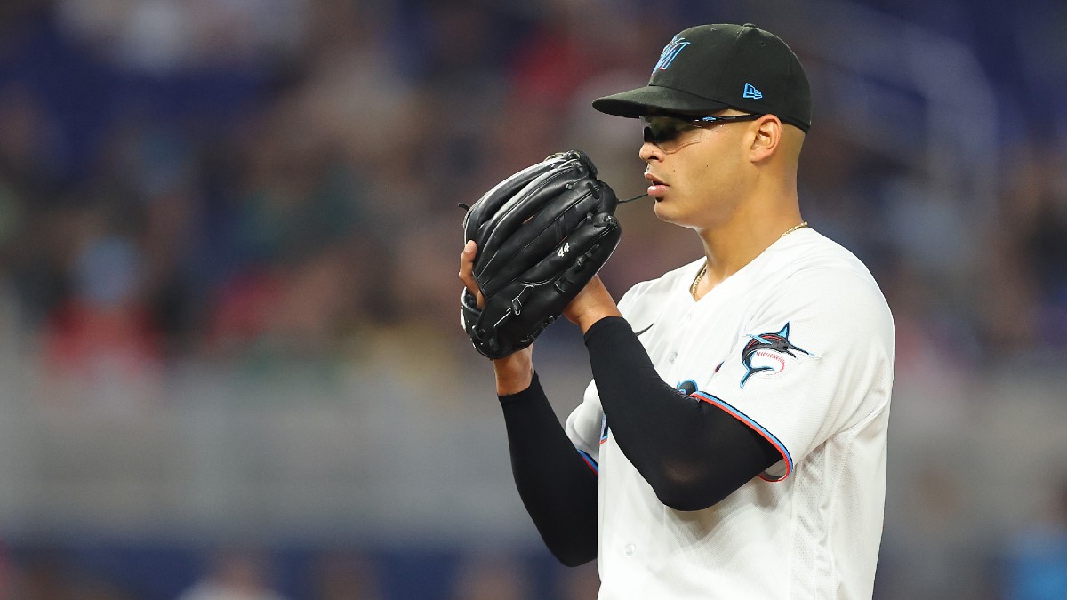 Tuesday MLB Odds, Picks, Predictions: How Sharp Bettors Are Targeting Braves vs. Marlins (Oct. 4) article feature image