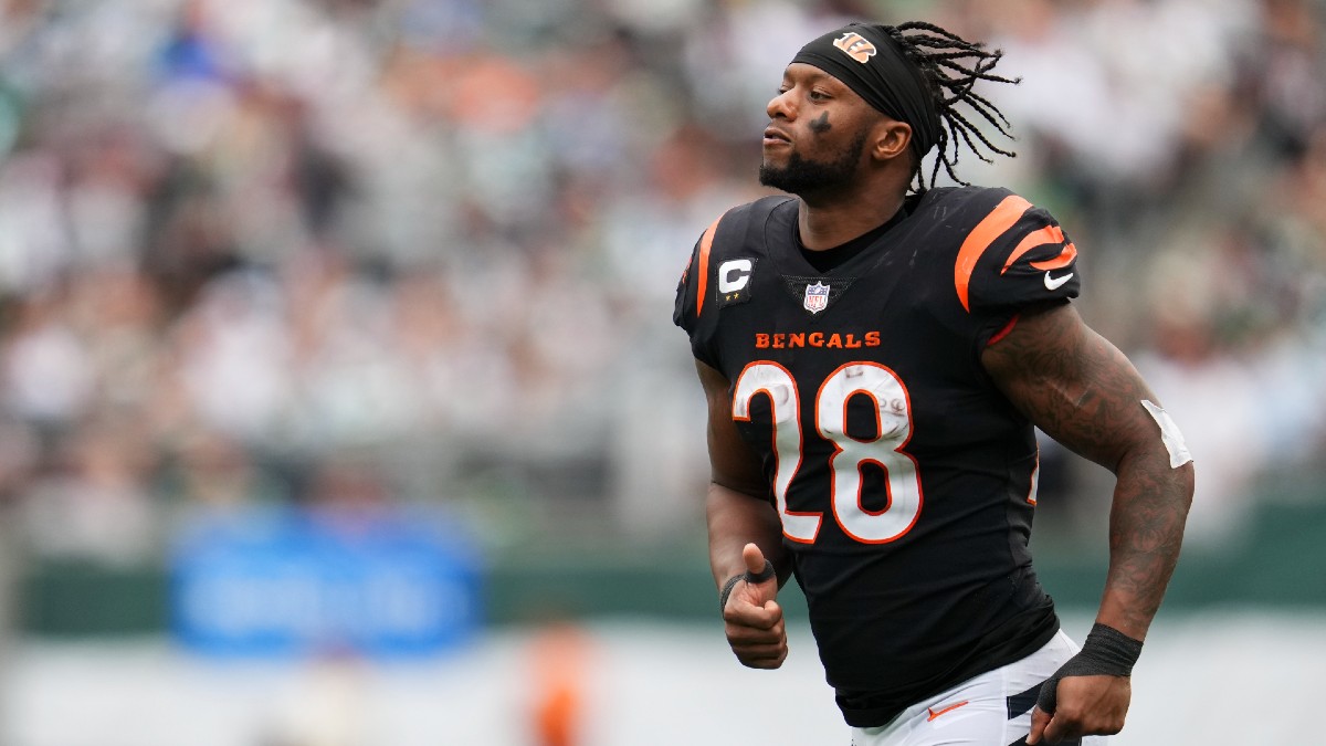 Dolphins vs Bengals Player Props: PrizePicks Plays for Joe Mixon, Chase Edmonds article feature image