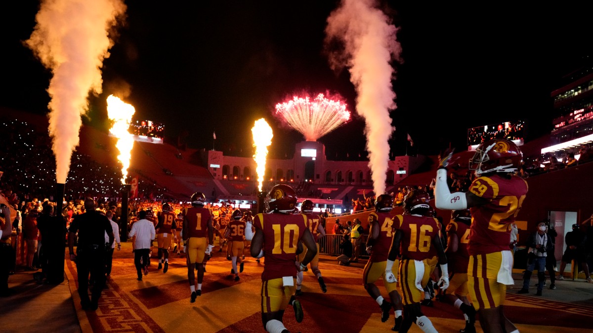 college football odds-picks-4-saturday-night-best-bets-fresno state vs usc
