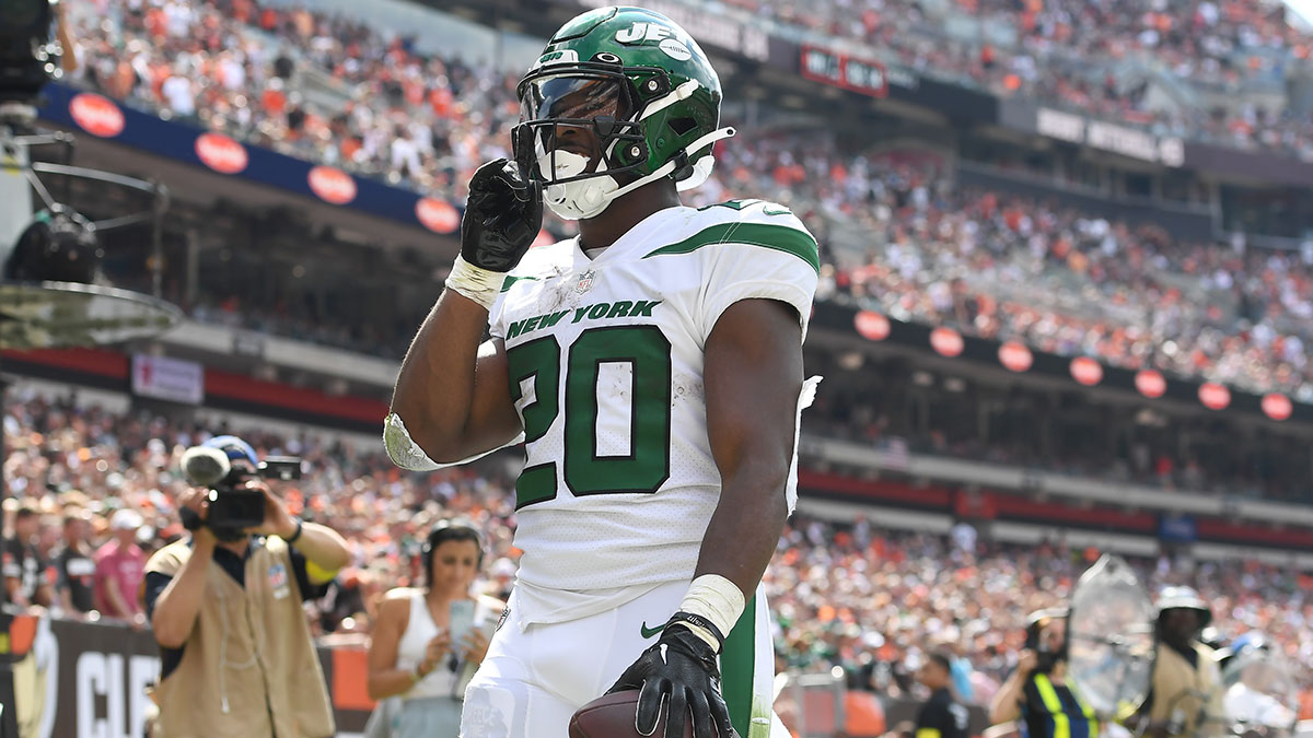 NFL Week 4 Player Props: Pick for Breece Hall in Jets vs Steelers article feature image