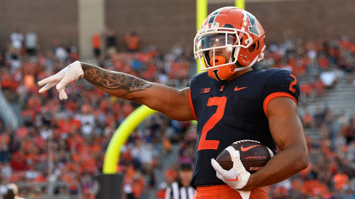 Virginia vs. Illinois Odds, Picks: Betting Guide to This Big Ten-ACC College Football Battle article feature image