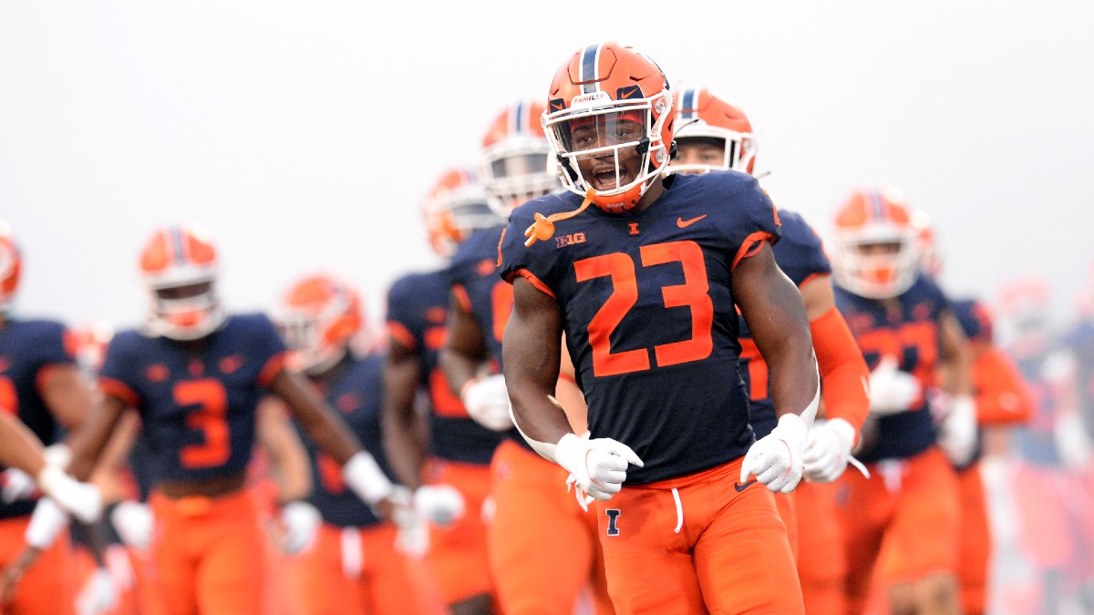 Illinois vs Chattanooga Odds, Picks, Preview: Why to Bet Illini in Thursday’s Late College Football Showdown article feature image
