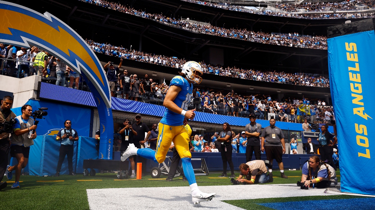 Ranking NFL Pick'Em Pool Picks for Week 3: Chargers, Texans Among Best Straight-Up & ATS Picks