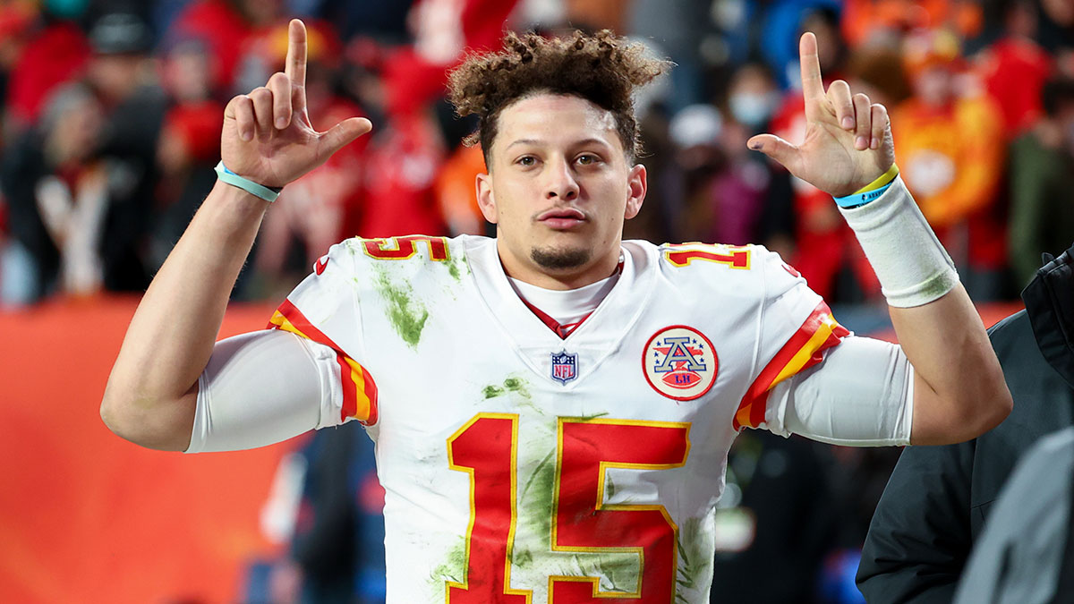 NFL Week 1 Picks, Predictions: Our Staff’s 7 Best Bets for Sunday’s Late Slate, Including Chiefs vs Cardinals, More article feature image