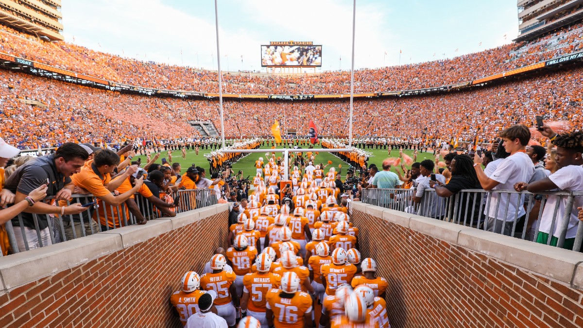 Bowl projections: Tennessee replaces Alabama in College Football