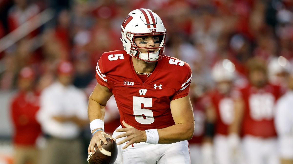 College Football Odds, Picks & Predictions for Wisconsin vs. Ohio State (Saturday, Sept. 24)