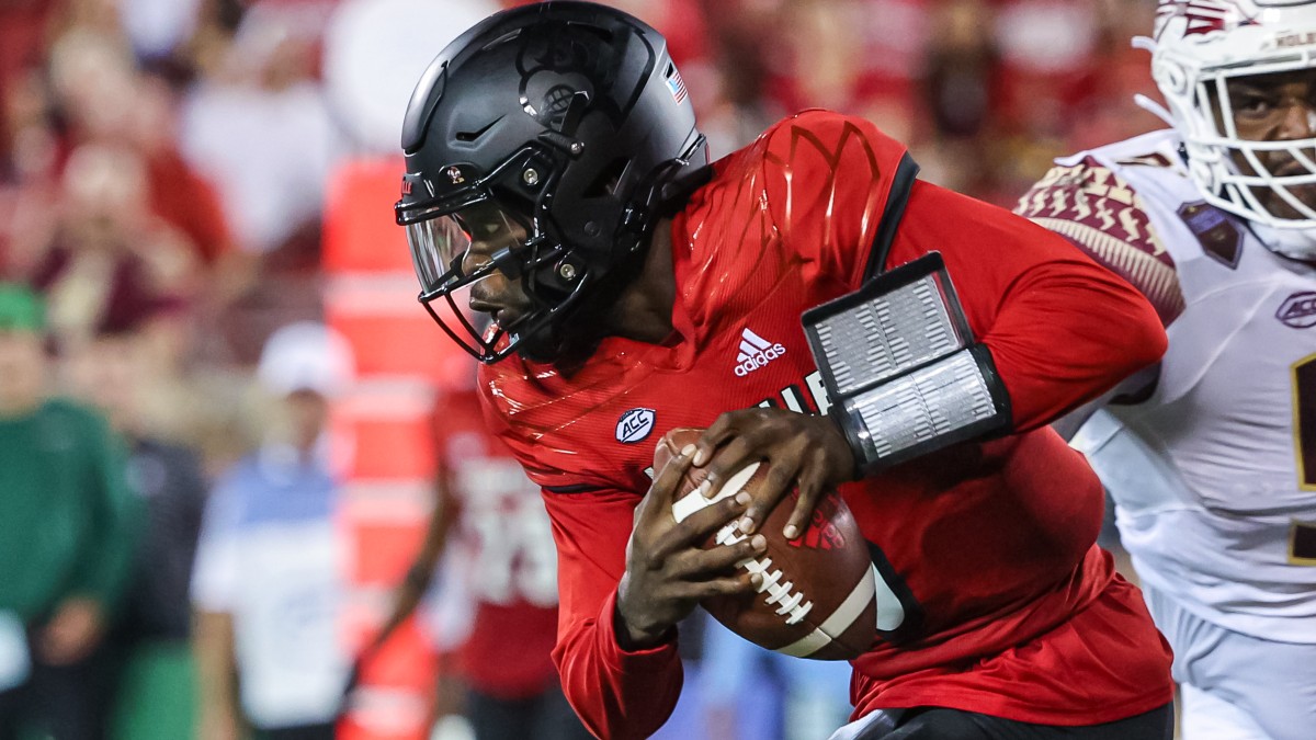 Malik Cunningham Injury Shifts Louisville vs. Virginia Betting Odds with Brock Domann Starting Week 6 article feature image