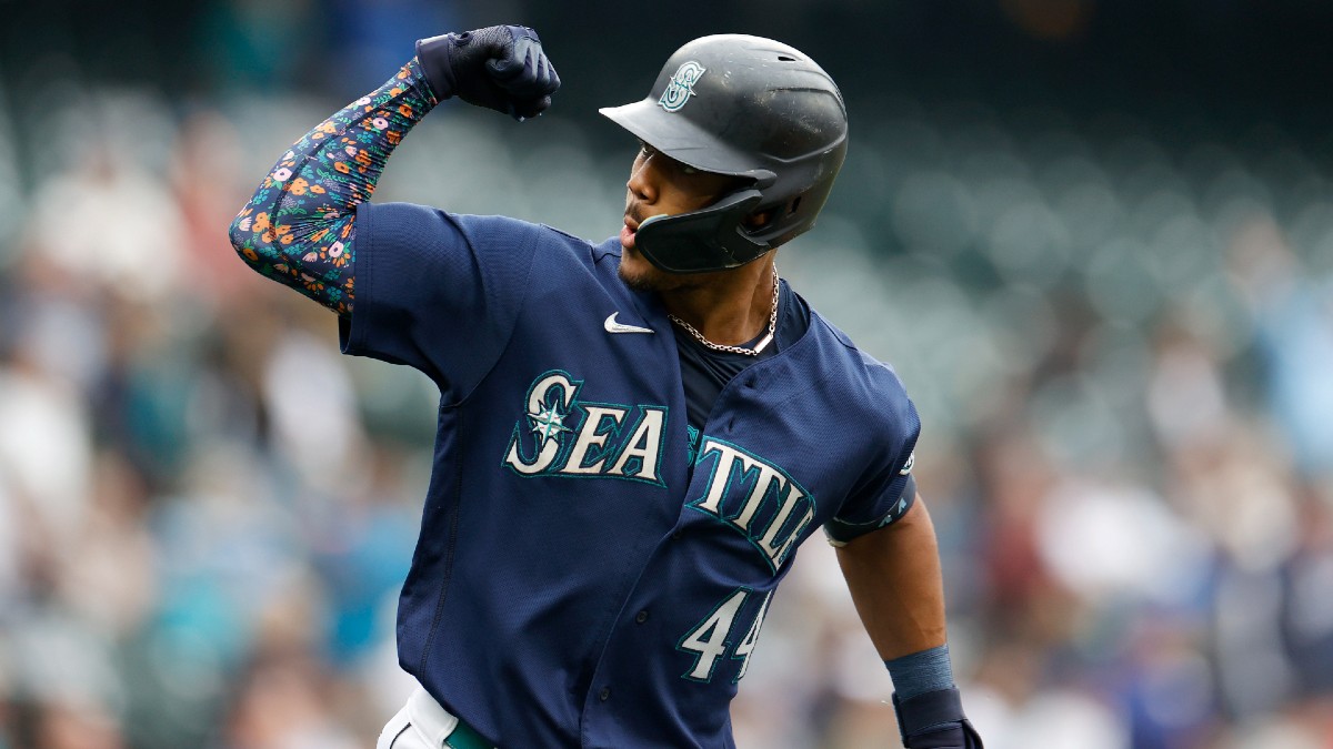 Mariners vs Blue Jays Game 1 Odds, Picks, Same Game Parlay for MLB Playoffs article feature image