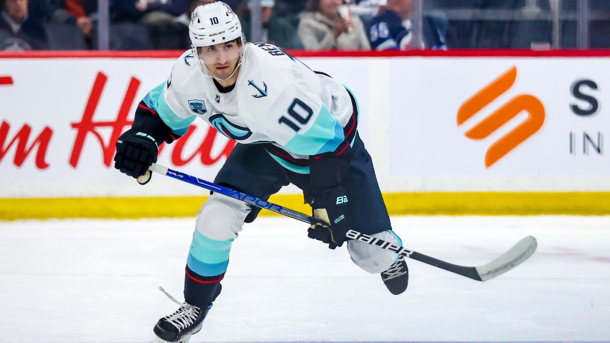 NHL 2022-23 Season Preview: Calder Trophy Odds, Picks & Best Bets article feature image