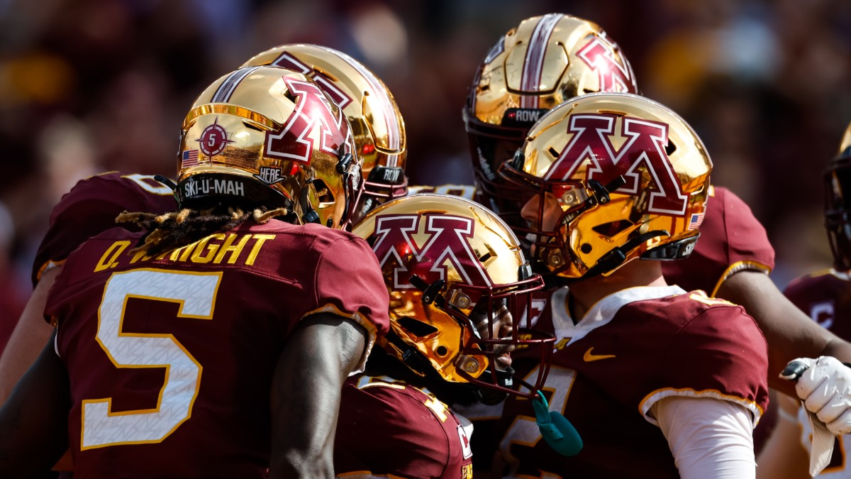 College Football Odds, Picks & Predictions for Minnesota vs. Illinois (Saturday, Oct. 15)