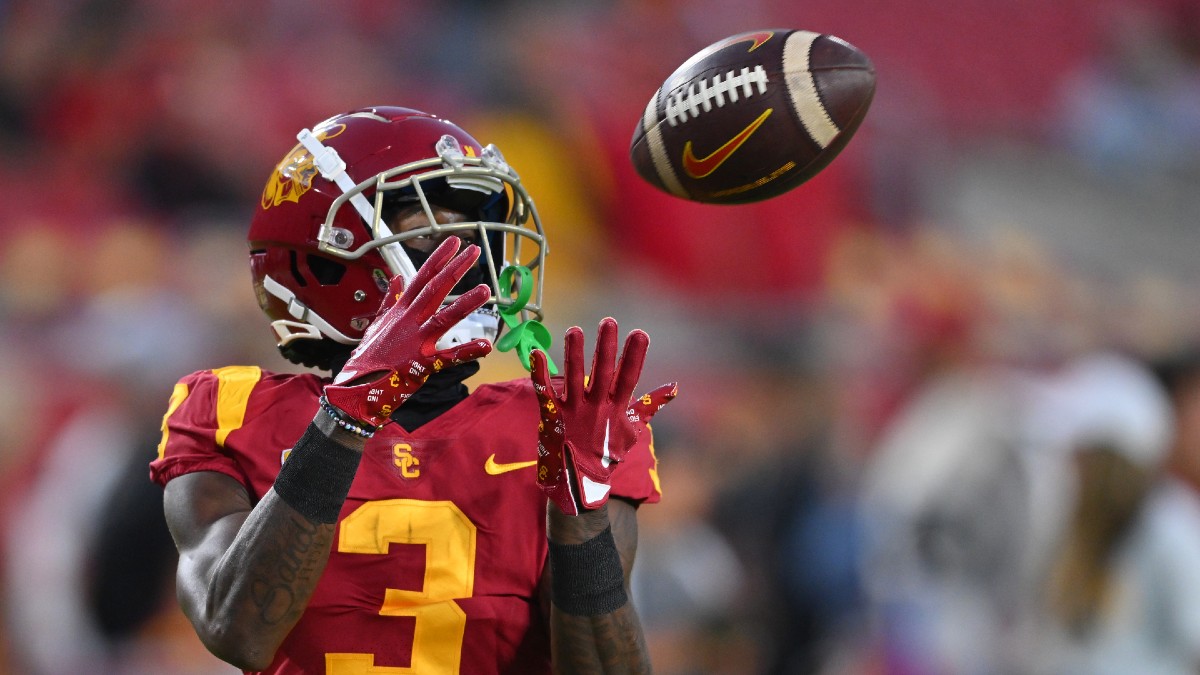 Cal vs. USC College Football Predictions: Target Total in Los Angeles? article feature image