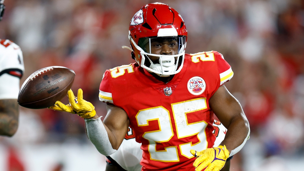 Clyde Edwards-Helaire Player Props: Expert Backing RB in Raiders vs Chiefs article feature image