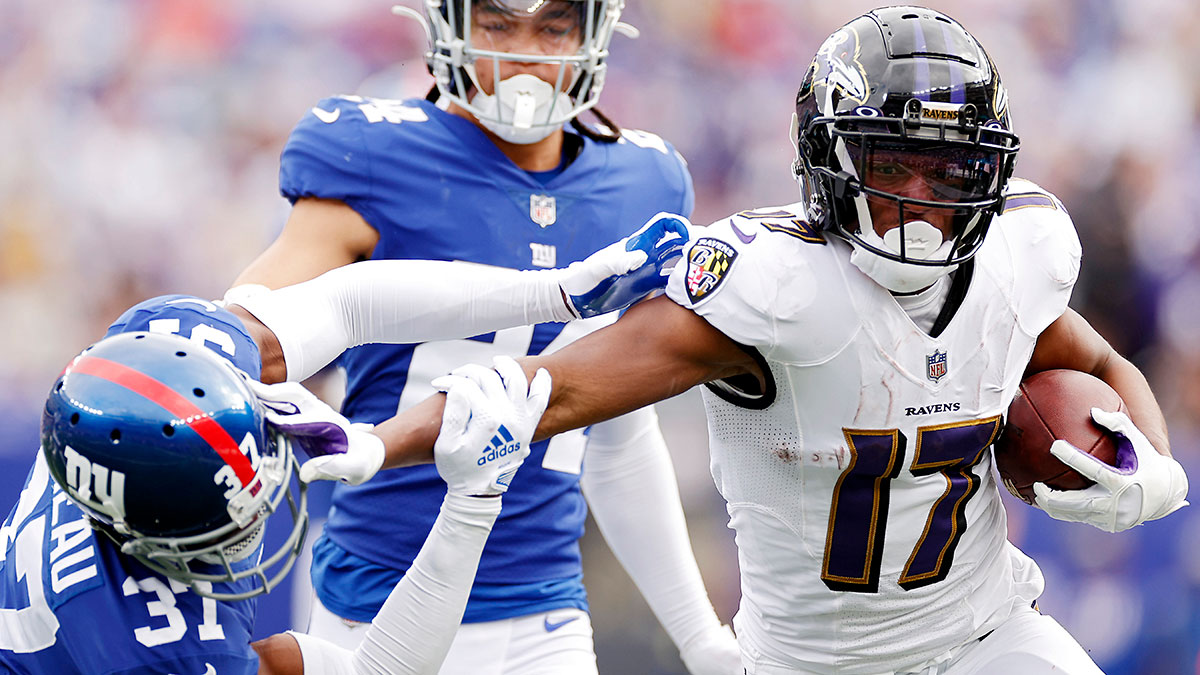 How To Treat Ravens RB Kenyan Drake as Fantasy Football Waiver Wire Target article feature image