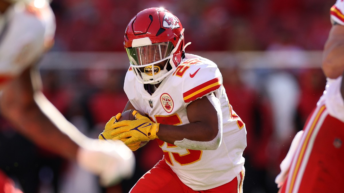 Titans vs Chiefs PrizePicks Plays: Picks for Clyde Edwards-Helaire & Travis Kelce on Sunday Night Football article feature image