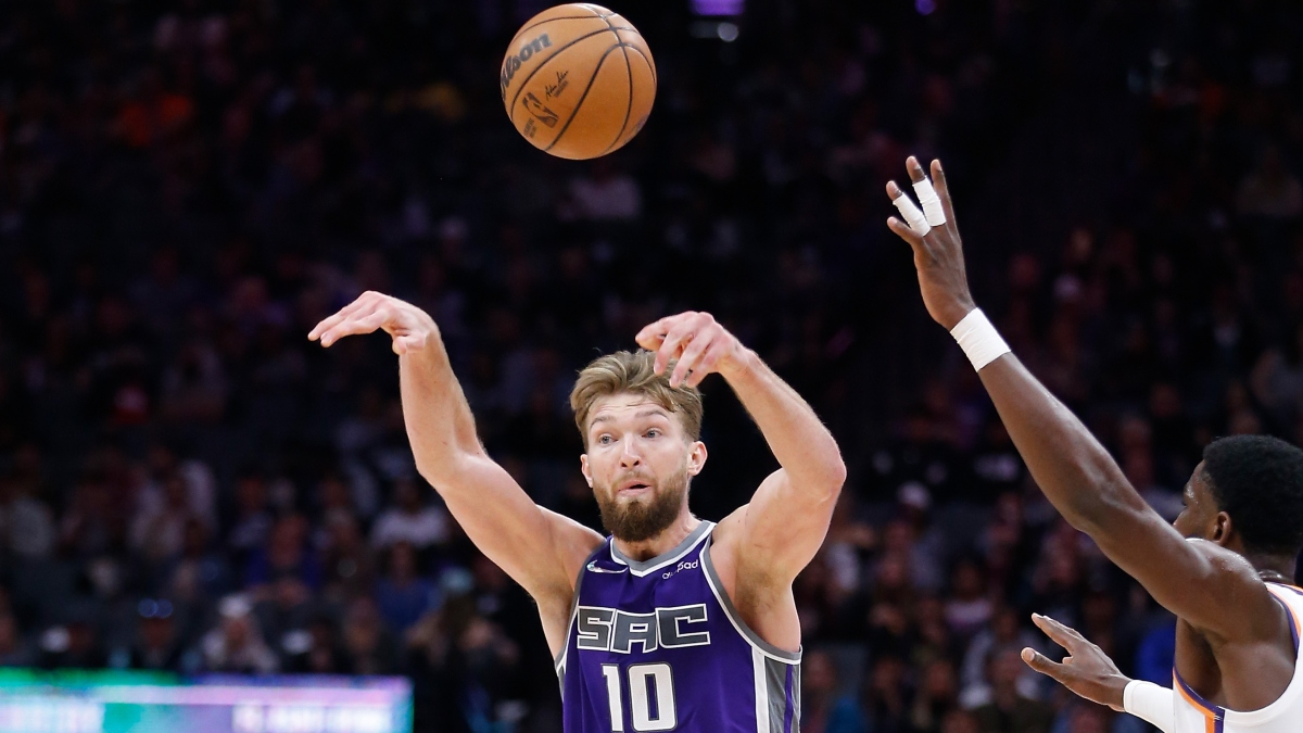 Kings vs. Grizzlies NBA Player Prop: Grab the Value on Domantas Sabonis’ Assist Prop (November 22) article feature image