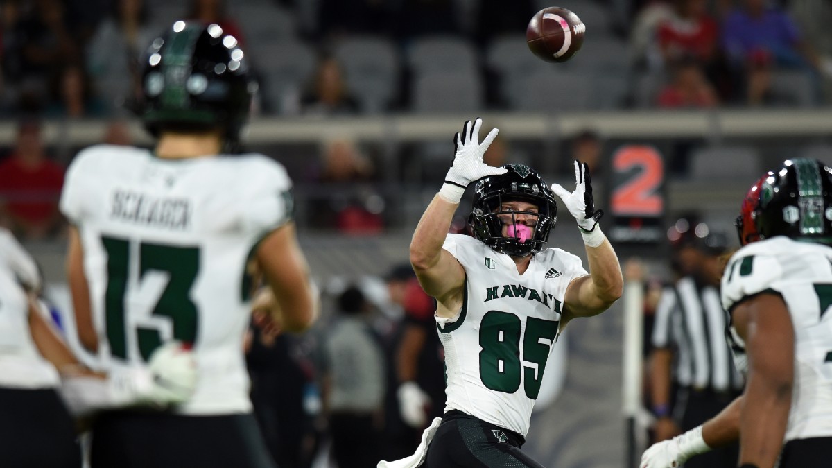 Utah State vs Hawaii Betting Odds & Picks: Will Either Offense Succeed?