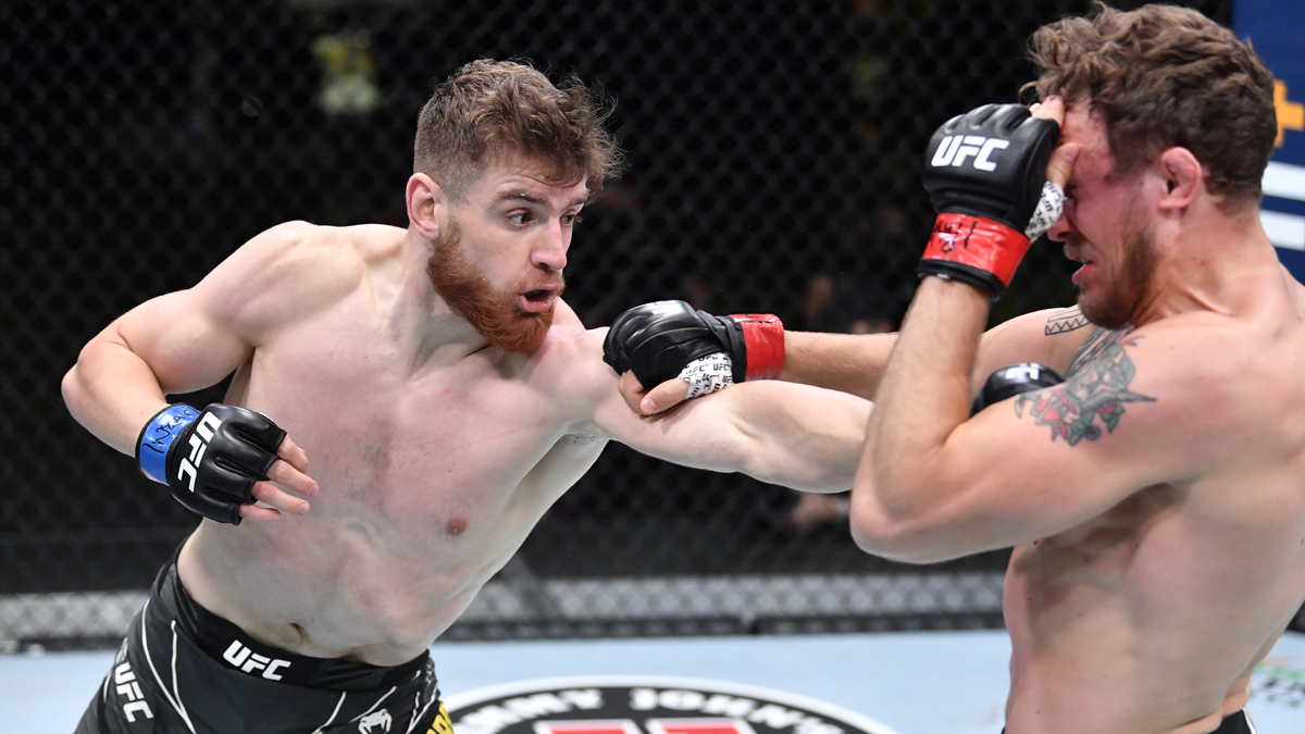UFC 282 Odds, Pick & Prediction for Edmen Shahbazyan vs. Dalcha Lungiambula: Both Fighters Hard to Trust (Saturday, December 10) article feature image
