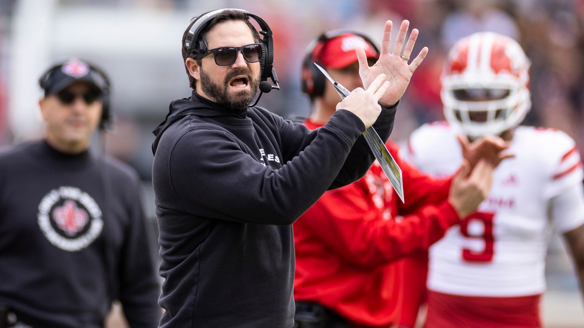 Houston vs. Louisiana Odds, Picks, Predictions: Independence Bowl Landing Big College Football Bets on Friday article feature image