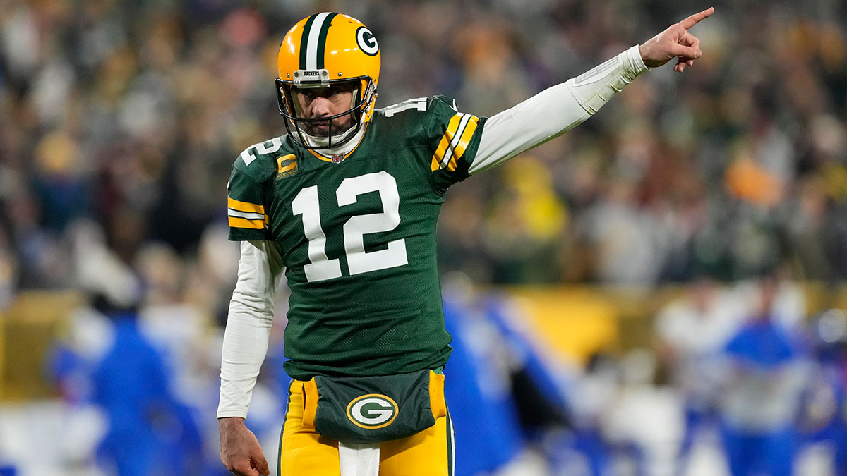Packers vs Vikings Odds, Pick, Prediction | NFL Week 17 article feature image