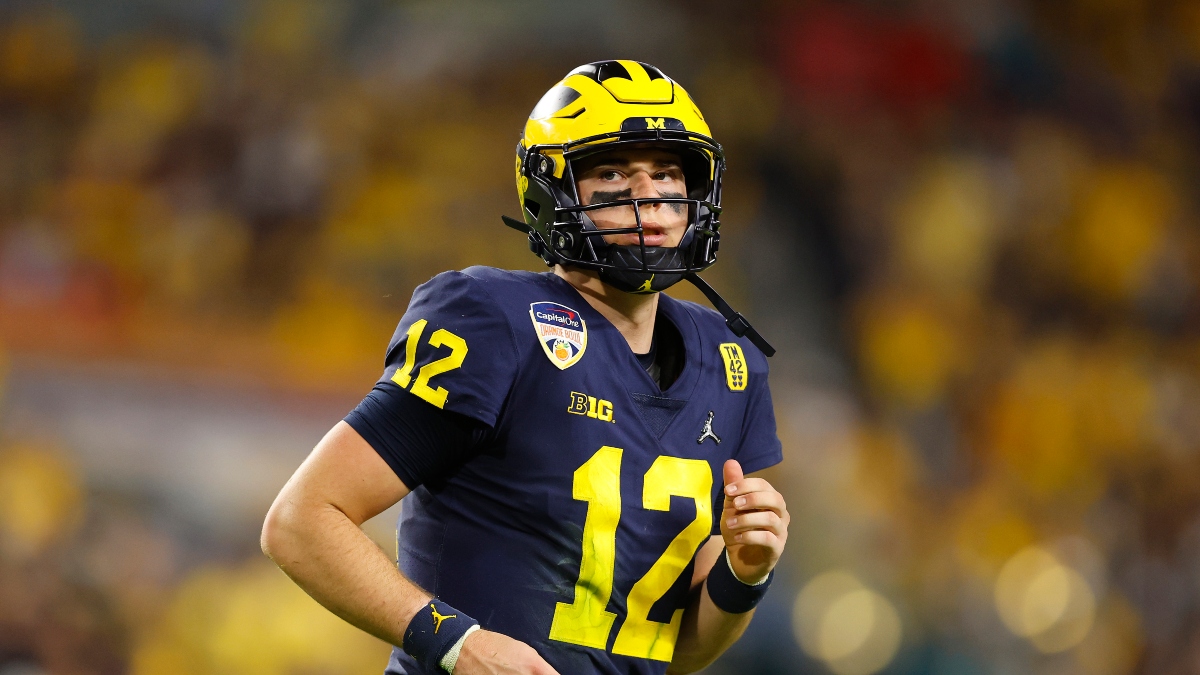 2022-college football-postseason-roster-updates-tracker-bowl game-opt outs-transfer portal-player injuries-coaching changes-more-cade mcnamra-michigan