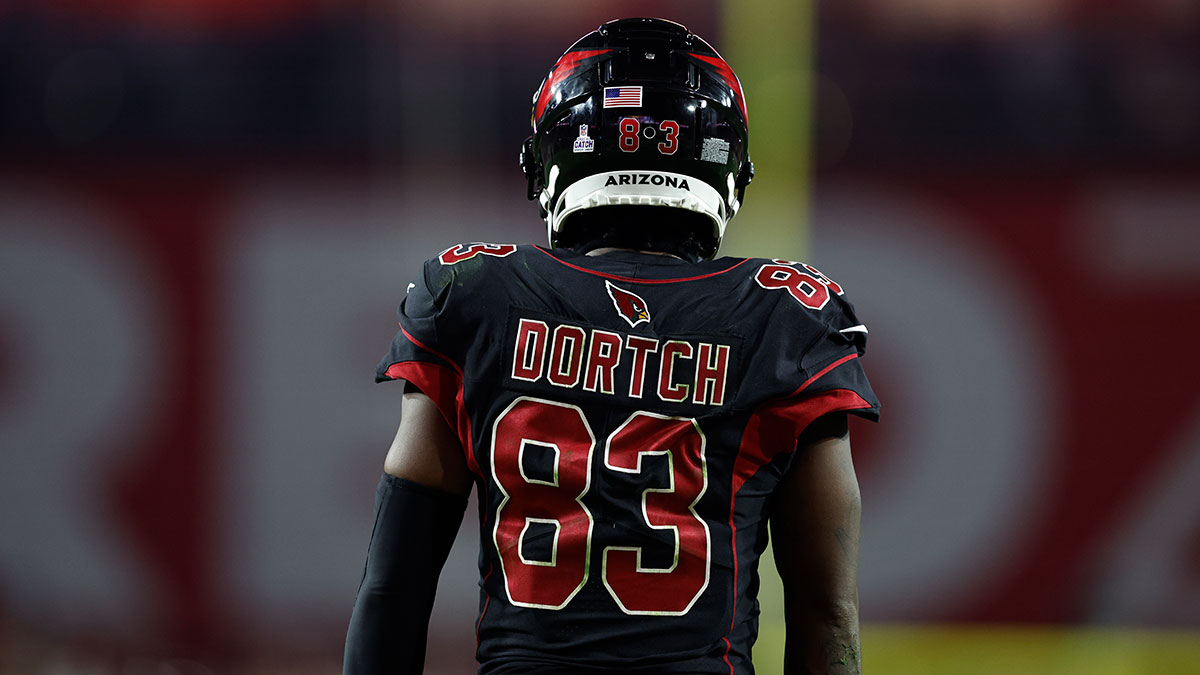 Monday Night Football DFS Picks, Predictions: Buy Hunter Henry, Greg Dortch, Jonnu Smith article feature image