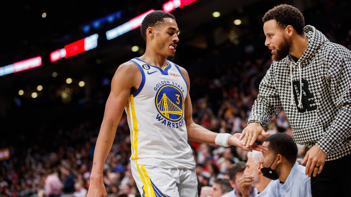 Grizzlies vs. Warriors NBA Odds, Predictions: Christmas Day Game Providing Valuable Over/Under article feature image