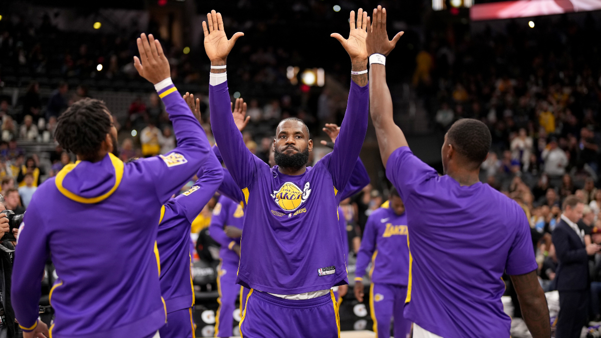 Lakers vs. Mavericks NBA Odds, Picks: Christmas Day Matchup Showing Value on Spread, Over/Under article feature image